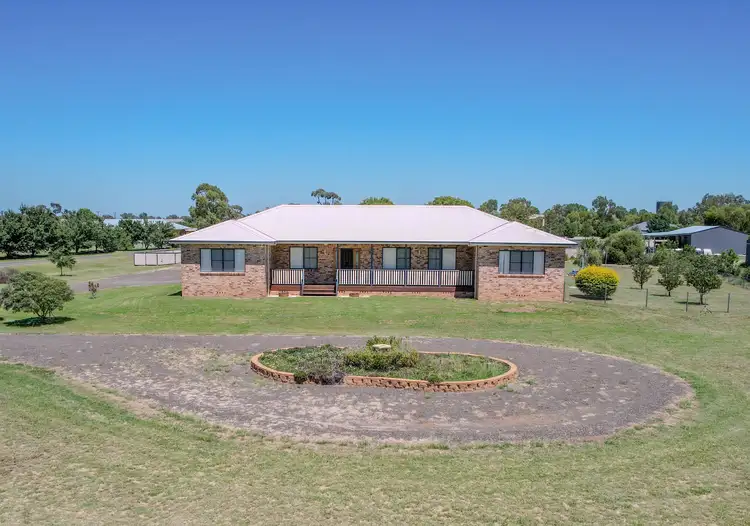 72 Riverside Drive, Narrabri NSW 2390