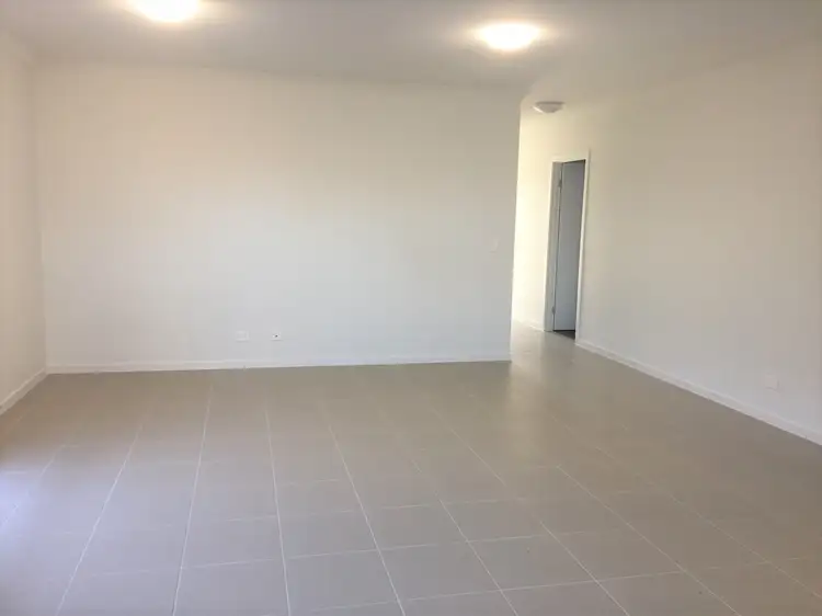Sixth view of Homely house listing, 15 Napier Circuit, Silkstone QLD 4304