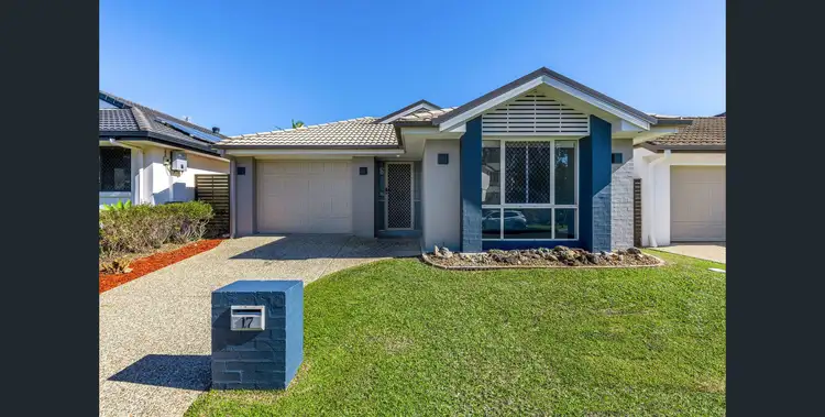 17 Andrew Avenue, Little Mountain QLD 4551