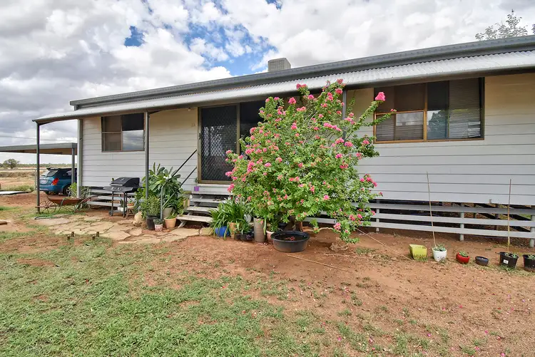 33 Lark Street, Longreach QLD 4730
