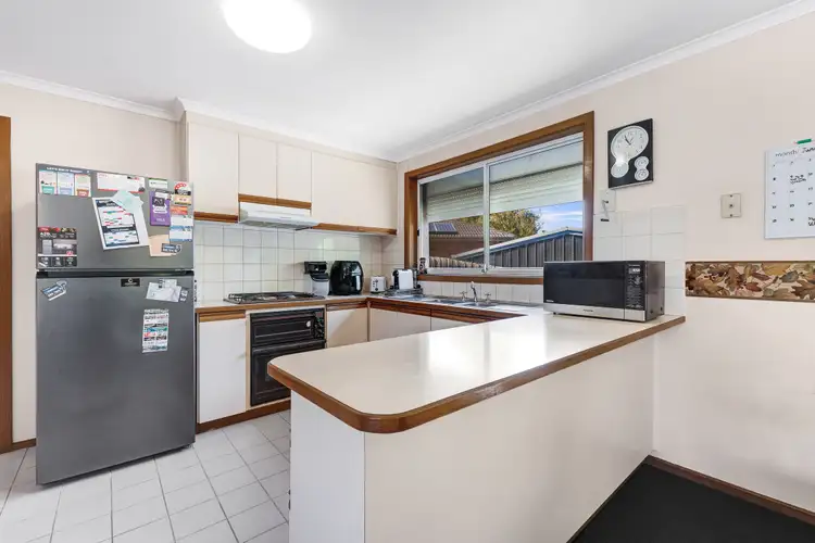 Second view of Homely unit listing, 2/7 Arthur Phillip Drive, Endeavour Hills VIC 3802