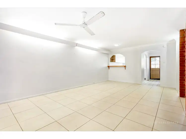 Fourth view of Homely unit listing, 4/33 Scenic Highway, Cooee Bay QLD 4703