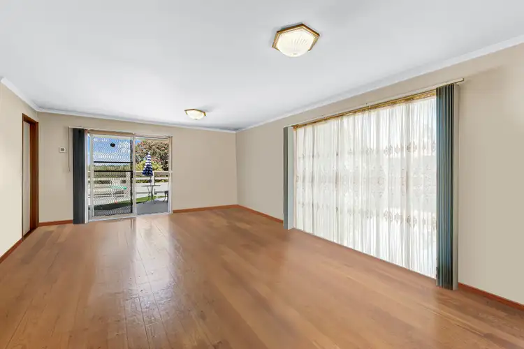 Sixth view of Homely house listing, 5 Cunningham Drive, Endeavour Hills VIC 3802