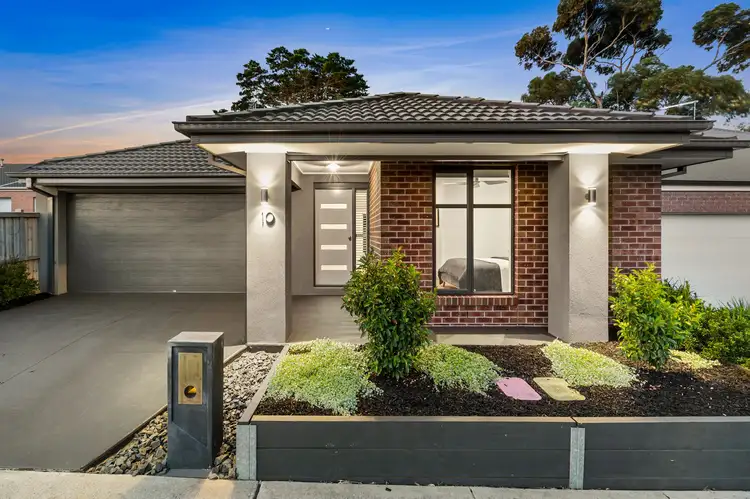10 Element Circuit, Armstrong Creek VIC 3217