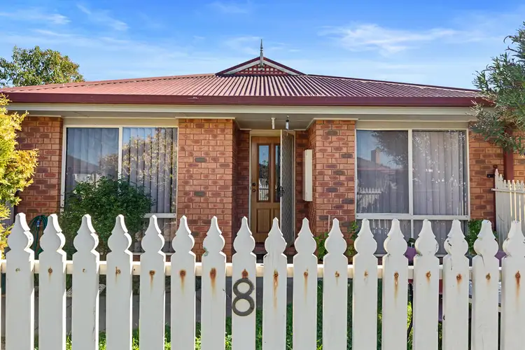 8 Michel Street