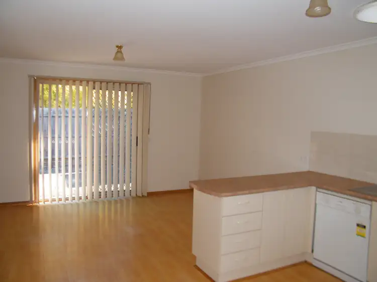 Fifth view of Homely unit listing, 14/3 Gumleaf Place, Drouin VIC 3818