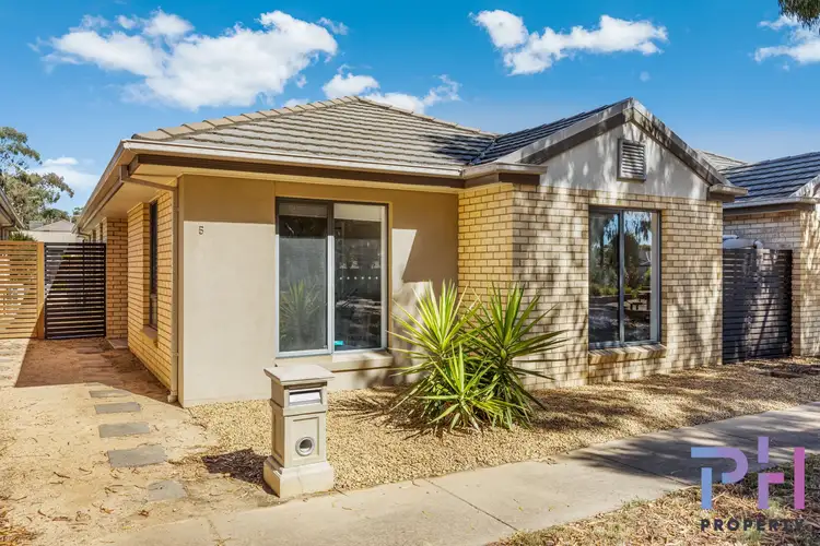 Main view of Homely house listing, 5/4-6 Greenview Circuit, Epsom VIC 3551