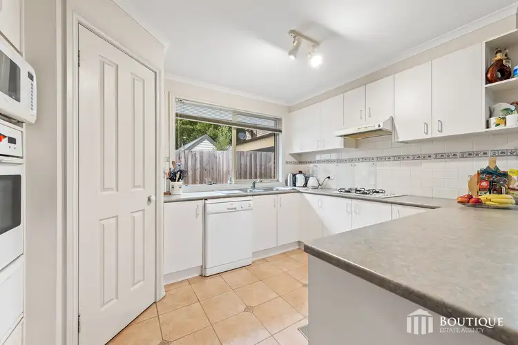 Fifth view of Homely house listing, 15 Grant Close, Berwick VIC 3806