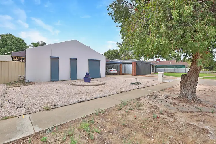 Fifth view of Homely house listing, 6 Mansell Drive, Mildura VIC 3500