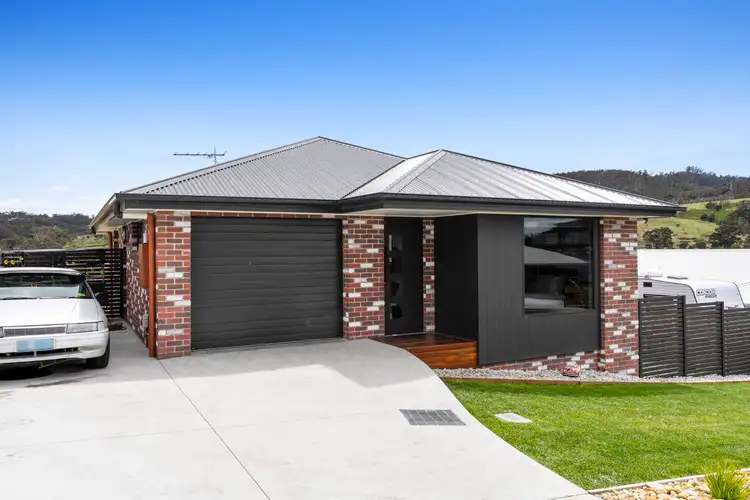 15 Kotona Street, Rokeby TAS 7019