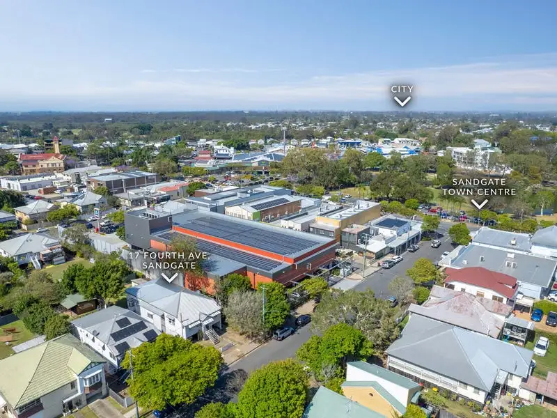 Main view of Homely block of units listing, 17 FOURTH Avenue, Sandgate QLD 4017