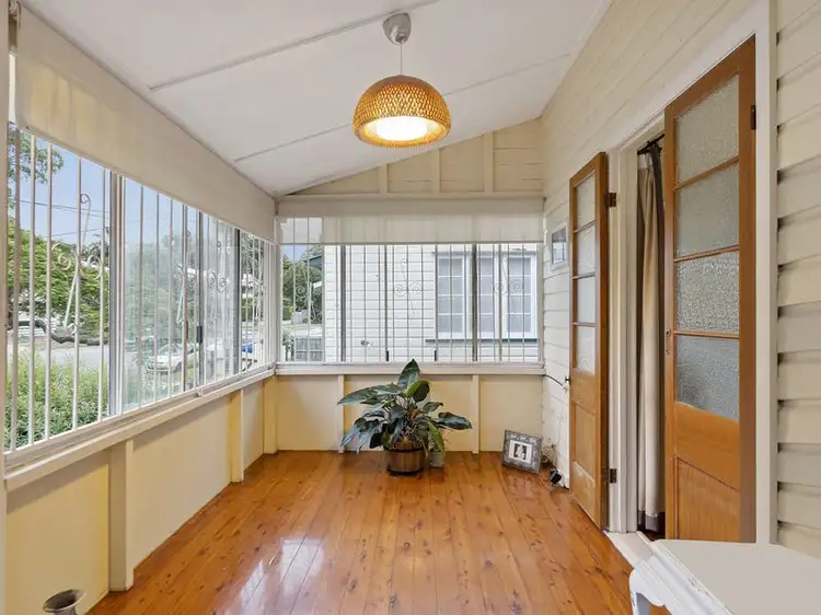 187 Rainbow Street, Sandgate QLD 4017
