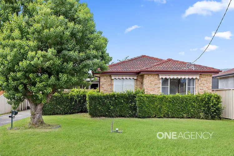 12 Beveridge Street, Albion Park NSW 2527