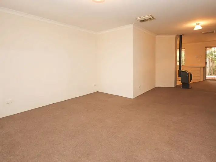 Fifth view of Homely house listing, 14 Moira Mews, Stratton WA 6056