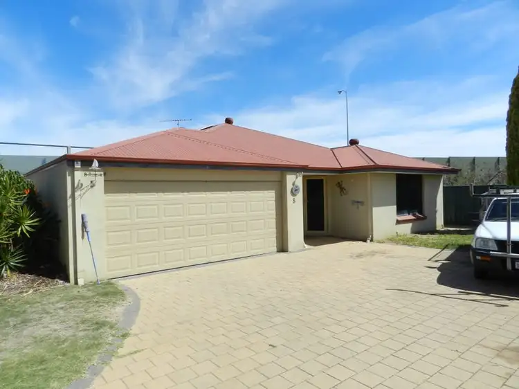 8 Sun Place, Bennett Springs WA 6063