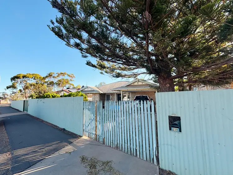 35B Saint Albans Road
