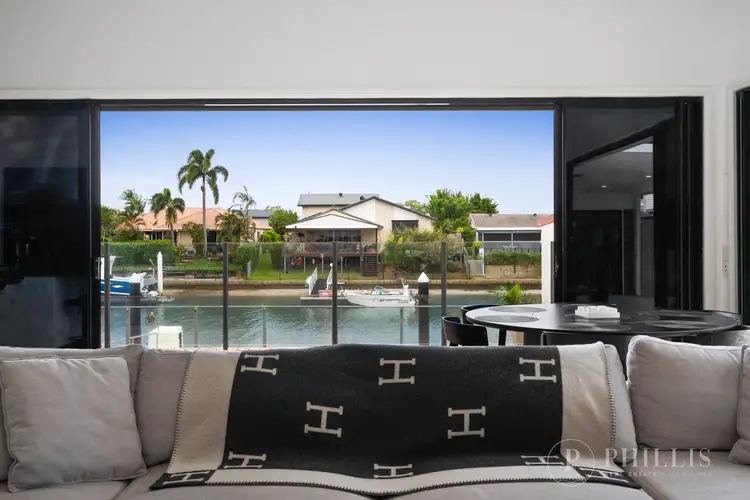 8 Longboat Place, Biggera Waters QLD 4216