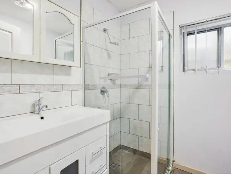 Fifth view of Homely unit listing, 1/64 Fourth Avenue, Rosebud VIC 3939