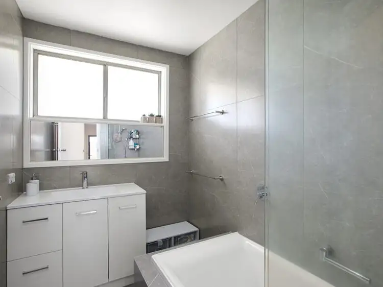 Fifth view of Homely unit listing, 4/27 York Street, Bonbeach VIC 3196