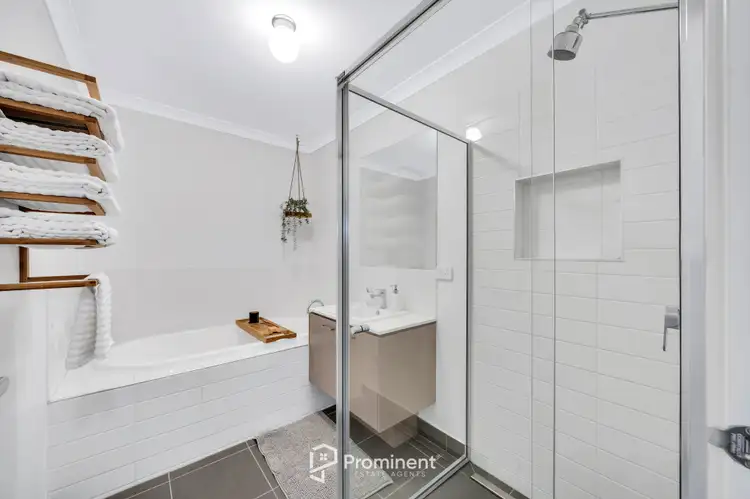 Sixth view of Homely house listing, 43 Royaloak Crescent, Cranbourne East VIC 3977