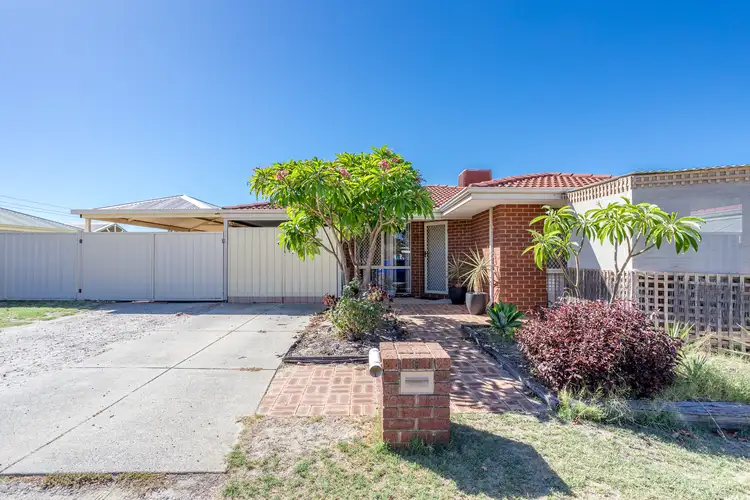 6 Pipit Close, Huntingdale WA 6110