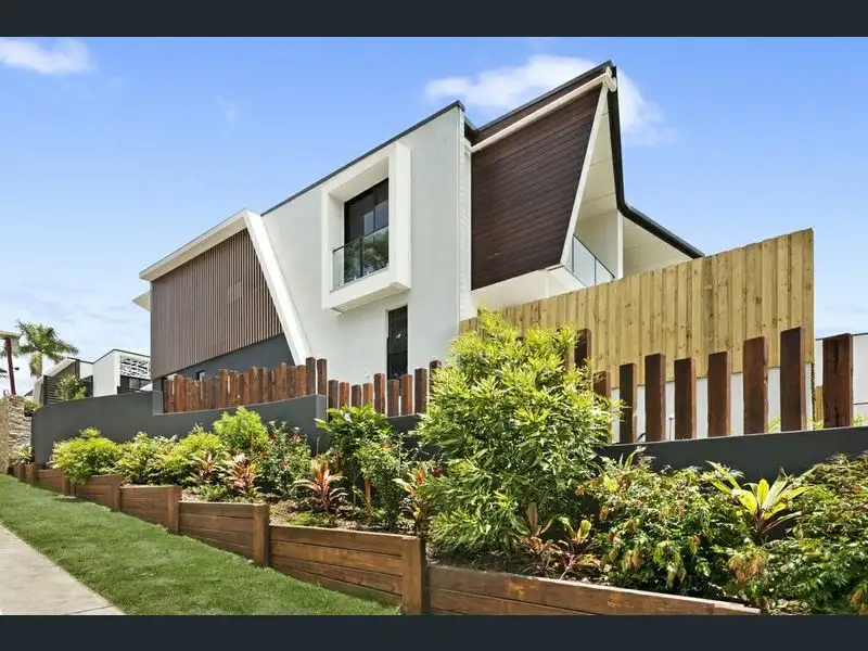 Main view of Homely villa listing, 74 Hillview Parade, Ashmore QLD 4214