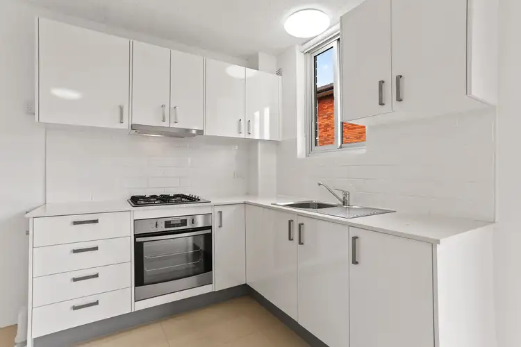 Main view of Homely unit listing, 4/23 Mascot Drive, Eastlakes NSW 2018
