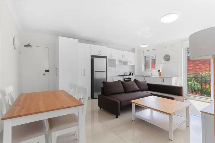 Fourth view of Homely unit listing, 4/23 Mascot Drive, Eastlakes NSW 2018