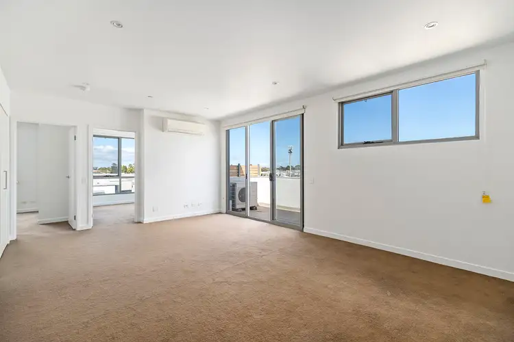 Fifth view of Homely apartment listing, 302/5 Sandbelt Close, Heatherton VIC 3202