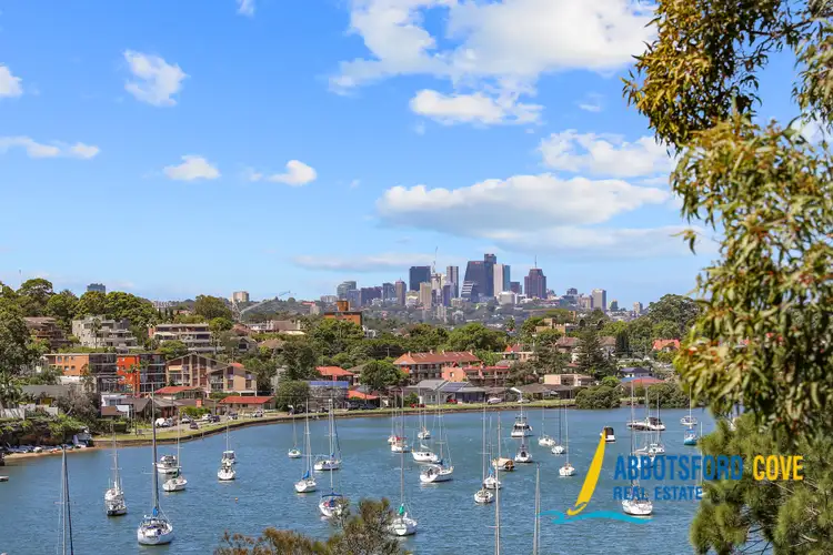 17/14 Bortfield Drive, Chiswick NSW 2046