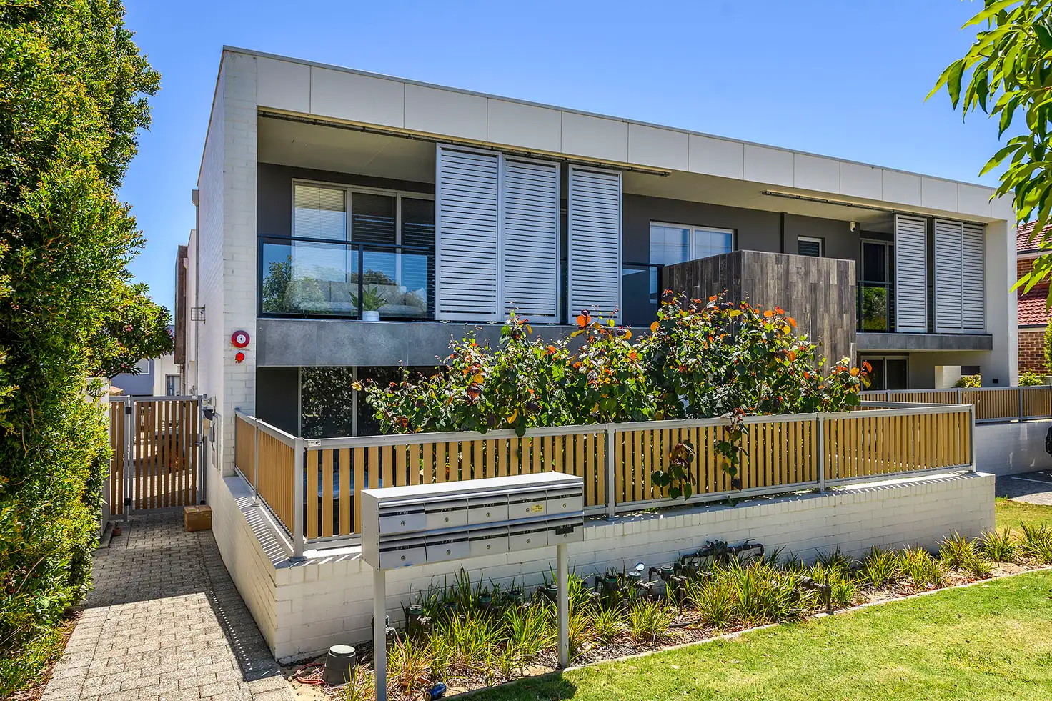 Main view of Homely unit listing, 4/131 Waterloo Street, Tuart Hill WA 6060
