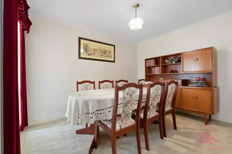 Fifth view of Homely house listing, 1 Streeton Court, Skye VIC 3977