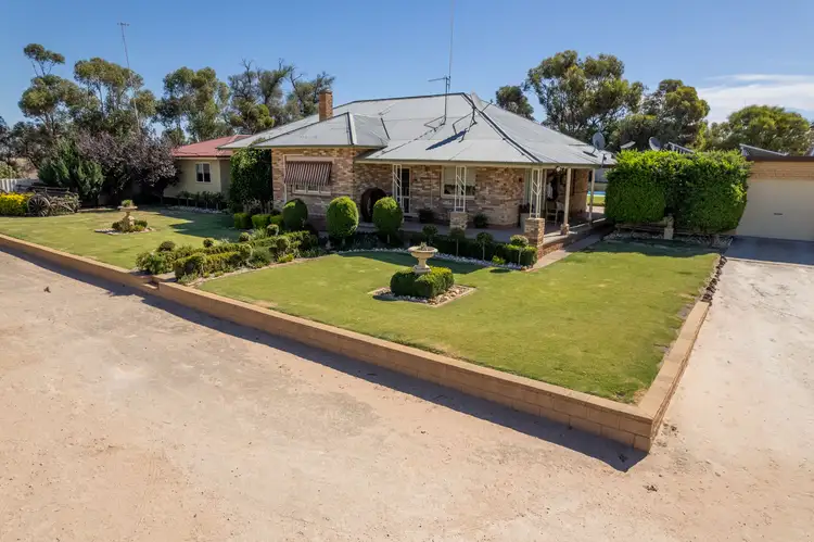 2864 Hopetoun-Yaapeet Road