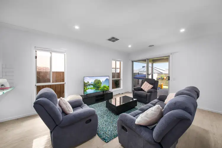 Fourth view of Homely house listing, 21 Garrard Crescent, Clyde VIC 3978