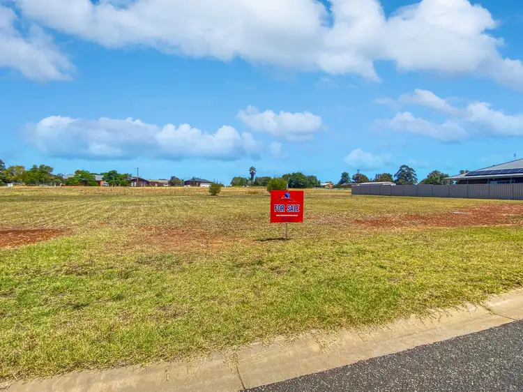 12 Lettie Street, Narrandera NSW 2700