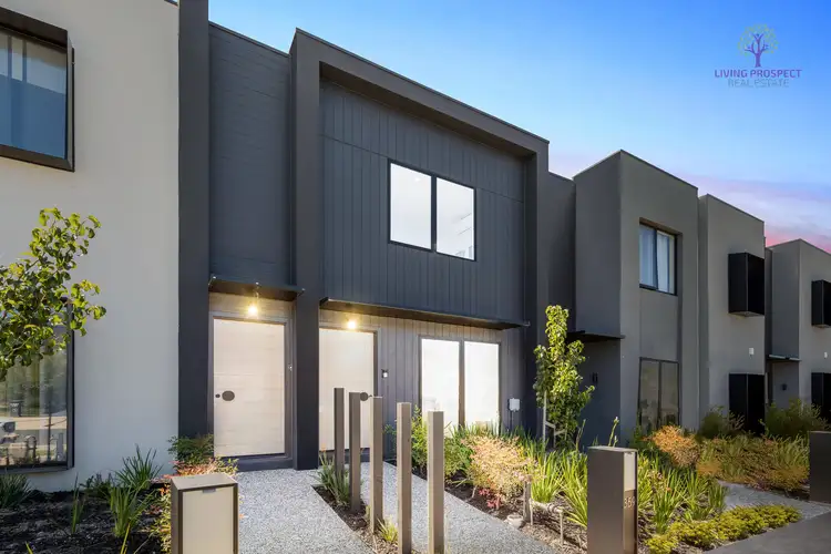 359 Waterhaven Boulevard, Point Cook VIC 3030