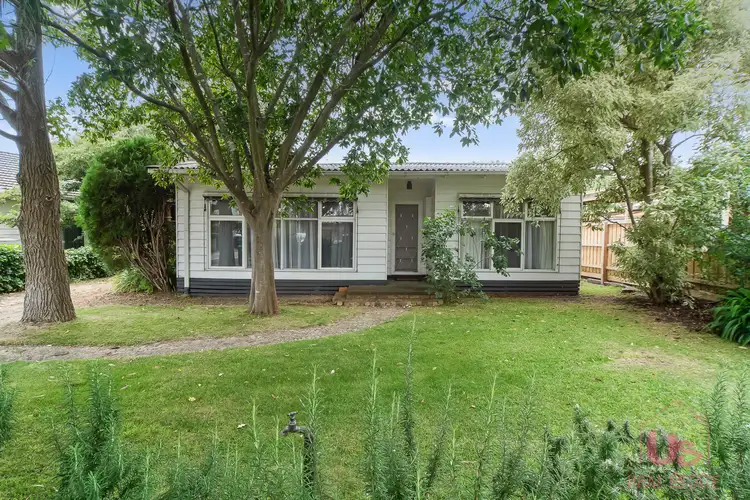 11 Lyon Street, Rosebud VIC 3939