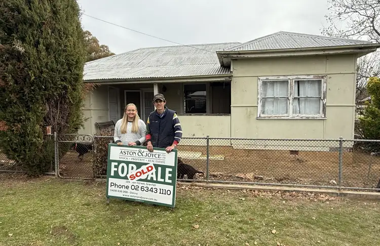 19 East Street, Grenfell NSW 2810