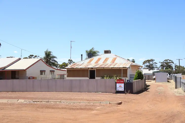 73 Antares Street, Southern Cross WA 6426