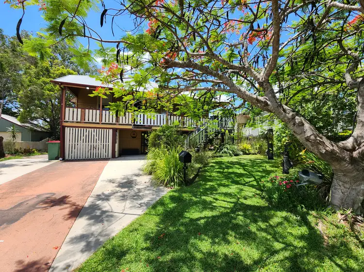 9 LAW STREET, Bundamba QLD 4304