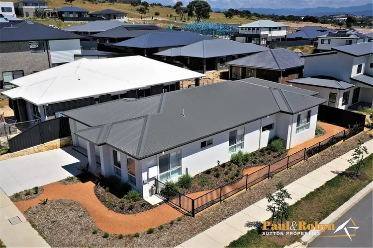 2 Zornia Street, Tralee NSW 2620