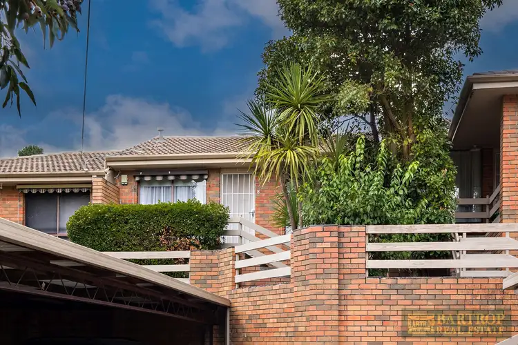 8/10 SIMPSON STREET, Black Hill VIC 3350