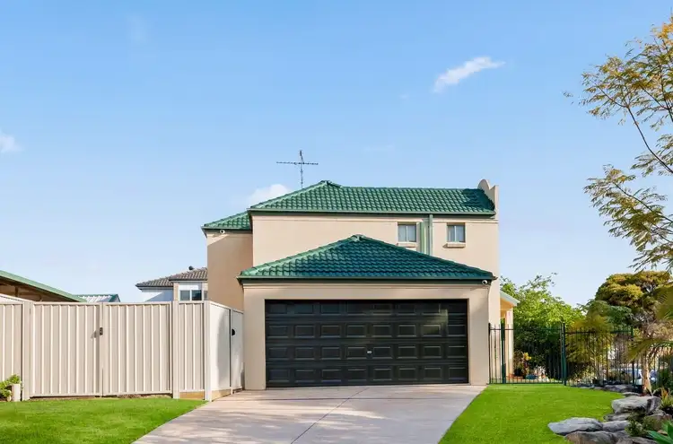 1 Tuggerah Place