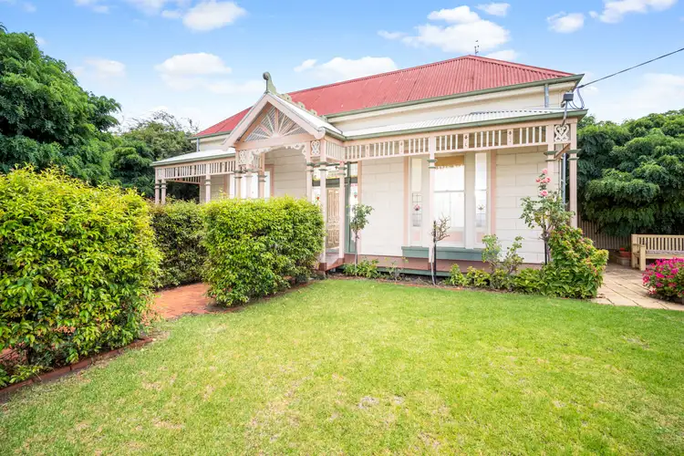 74 Anderson St, Warracknabeal VIC 3393