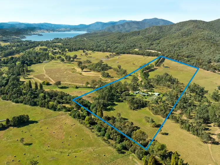 130 Walshs Road, Goughs Bay VIC 3723