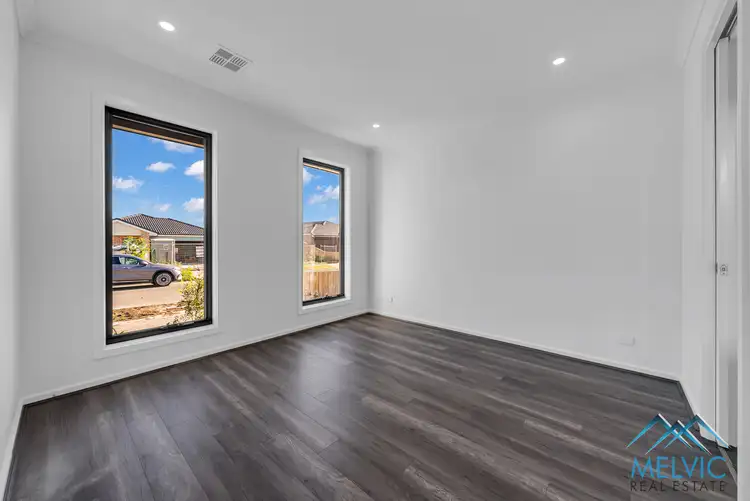 Fifth view of Homely house listing, 6 radiata street, Beveridge VIC 3753