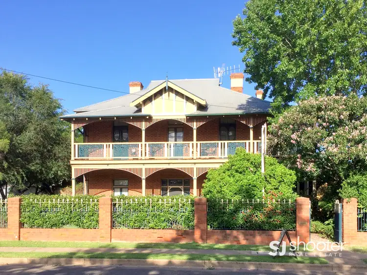 24 Dandaloo Street, Narromine NSW 2821