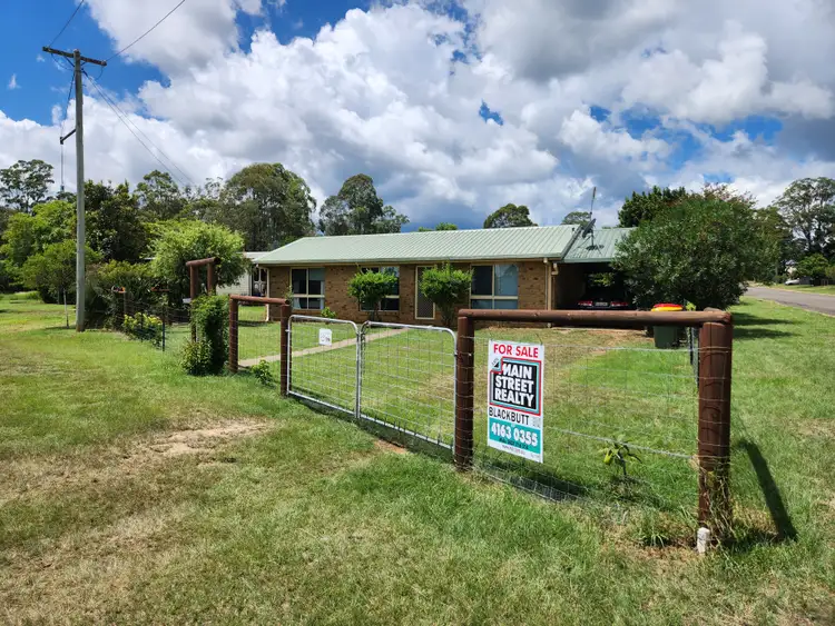 15 Morris Street, Blackbutt QLD 4314