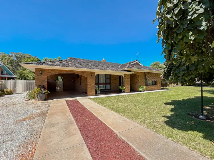 63 Murray Street, Kerang VIC 3579