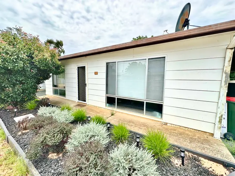 Main view of Homely block of units listing, 1-3/525 CLAY STREET, Hay NSW 2711